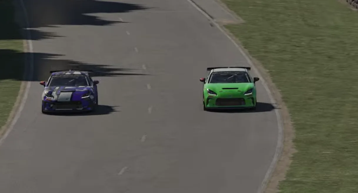 GR86 Overtaking Move - Green GR86 alongside the purple car on the straight