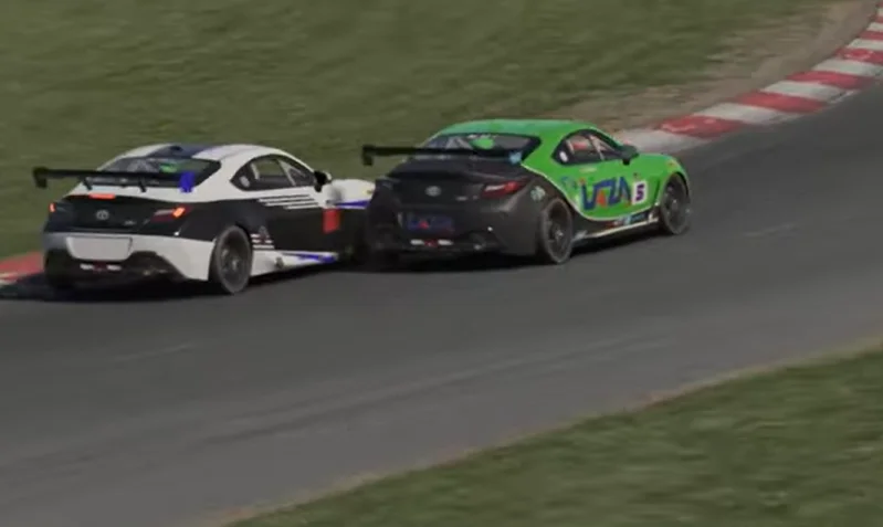 GR86 Side-by-Side - Door-to-door racing out of the corner